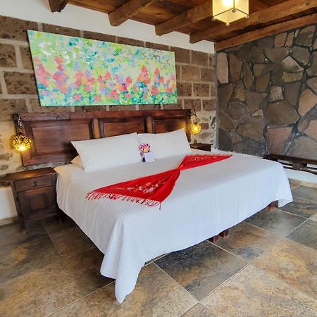 Casona Hotel Petra ซานมิเกล เด อาเญนเด ภายนอก รูปภาพ